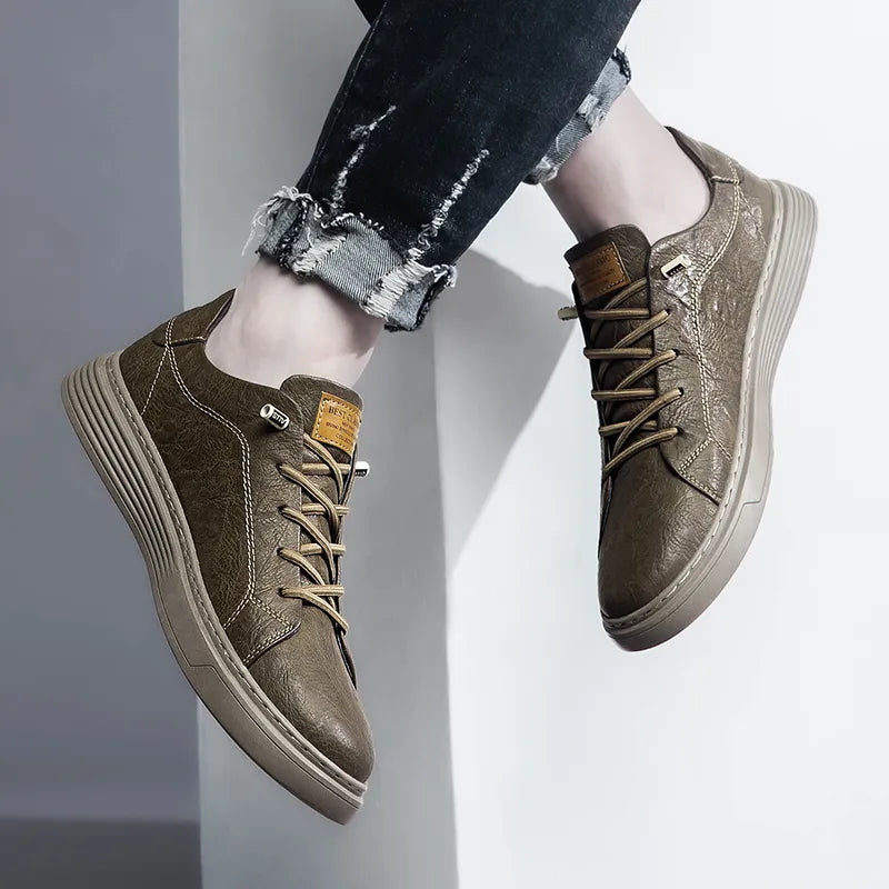 BROOKLYN SLEEK LEATHER SNEAKER