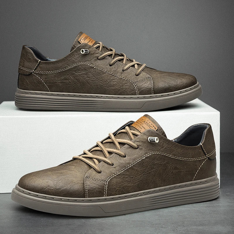 BROOKLYN SLEEK LEATHER SNEAKER