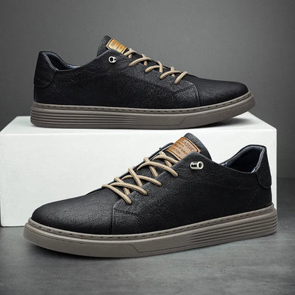 BROOKLYN SLEEK LEATHER SNEAKER