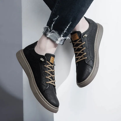 BROOKLYN SLEEK LEATHER SNEAKER